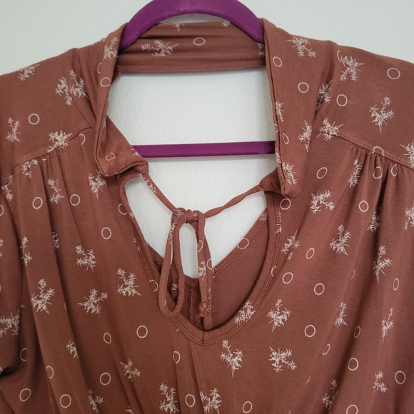 Free people open frontjey hole loose blouse - Picture 2 of 4